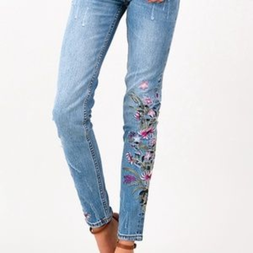 Jeans - Picture 3 of 3